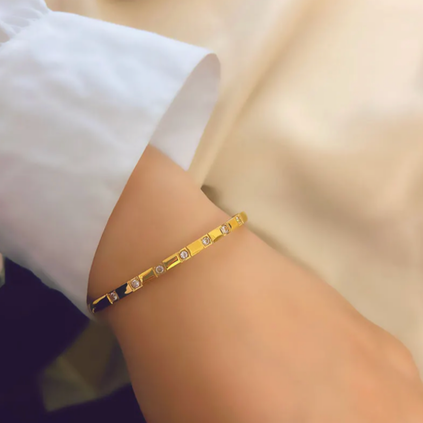 Grace Bangle | Gold