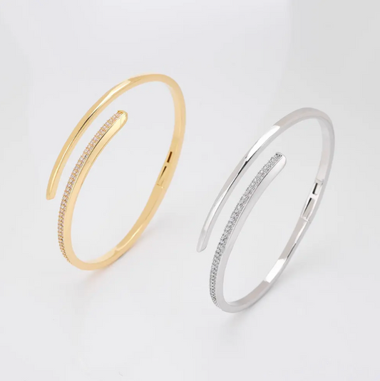Sleek Bangle | Gold
