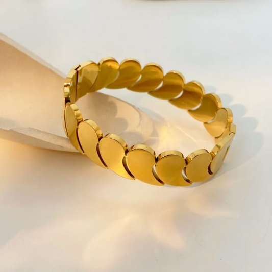 Petal Bangle | Gold