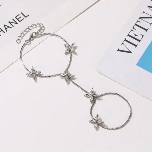 Flower Ring Chain Bracelet | Silver